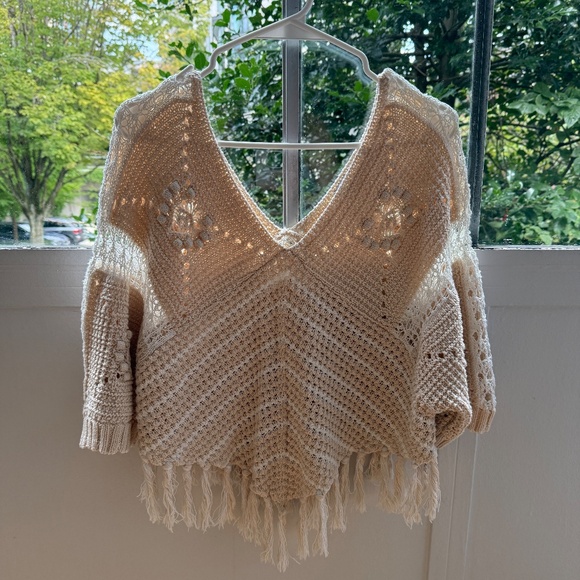 Zara Knit Poncho - Picture 5 of 7
